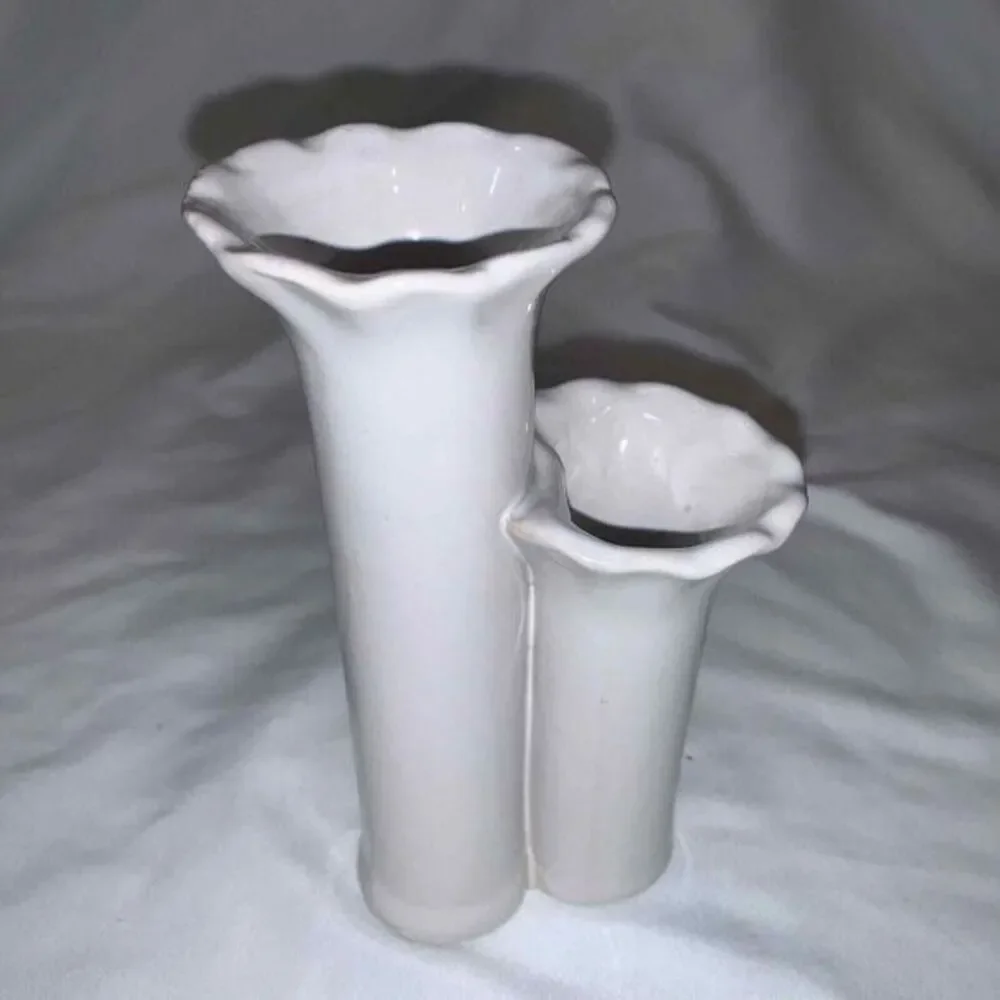 Vase White Pottery Napa Home and Garden 6 Inch‎ 3 Bud Vase